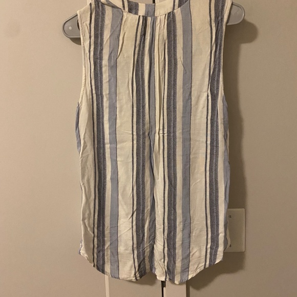 Francesca's Alya | Striped Sleeveless Top - Picture 2 of 4